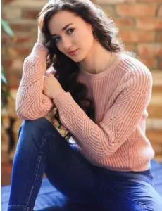 Elite escort service in Dhanora for home and hotel visits